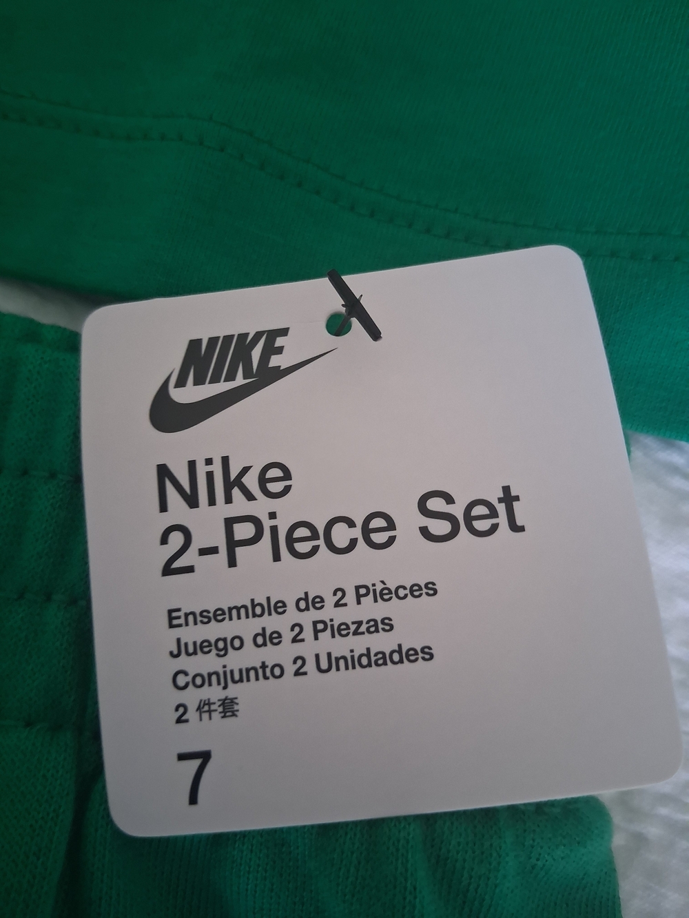 Nike Boys Green 2-Piece Shirt and Shorts Set Size 7 - Picture 4 of 9